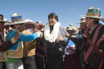 Evo Morales entrega obras en Llallagua esta mañana