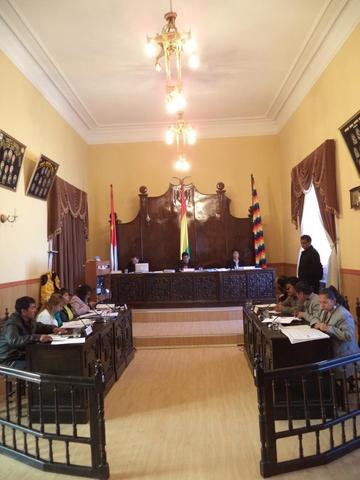Aprueban recursos para el colegio Arce