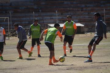 Rossi ensaya hoy el equipo que enfrentará a Wilstermann