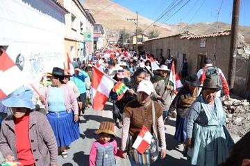 Los marchistas partieron desde cuatro puntos de la ciudad de Potosí.