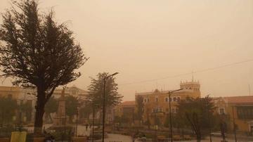 La Plaza 10 de Noviembre de Potosí sin el Cerro Rico.