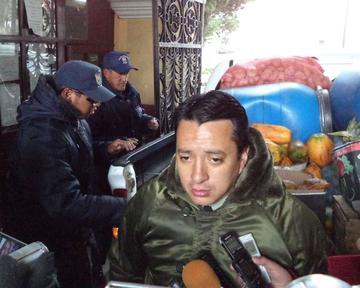 Confiscan los productos de vendedoras