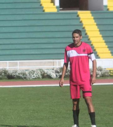 Fierro buscará su revancha frente a Petrolero  