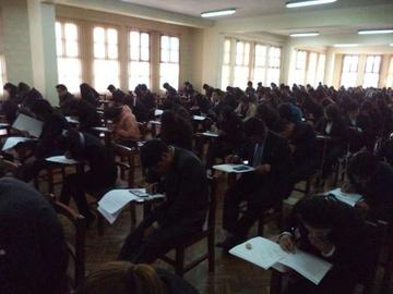 Cerca de mil postulantes rinden examen de ingreso a la UATF