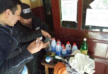 Policía Urbana confisca peines y mugrosas toallas en varias peluquerías
