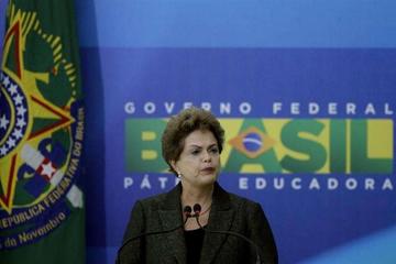 Rousseff propone que haya diálogo en Brasil para superar la crisis
