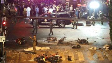 Bangkok registra otra explosión mientras se busca al autor de matanza