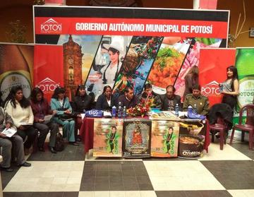 El acto de presentación de las actividades de la festividad.