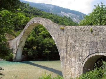 Rescatarán emblemático puente de Plaka