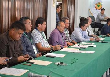 Los dirigentes en el congreso de la víspera