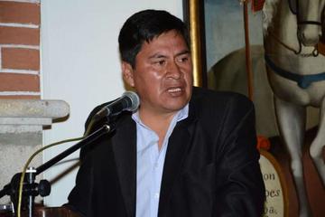 Gobernador niega que haya Bs 900 millones en caja y bancos