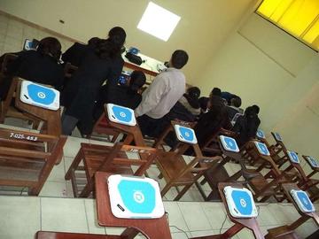 Ministerio verificará el uso de computadoras personales en escuelas