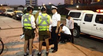 Rescatan a una boliviana que cayó al mar en Iquique