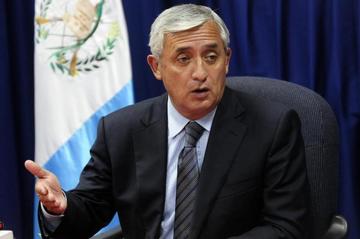 El presidente de Guatemala dice que no renunciará a presidencia