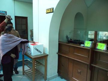 Cívicos habilitan ánforas para colectar recursos económicos
