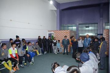 El primer plantel durante la presentación del técnico.