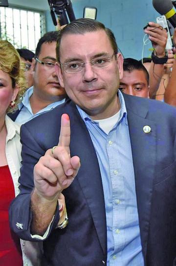 Un opositor denuncia que hubo fraude en los comicios de Guatemala