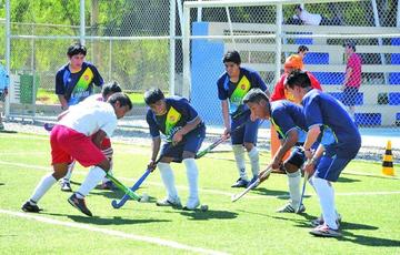 Se juega el primer nacional de hockey sobre césped