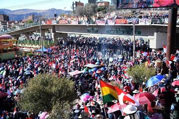 El cabildo potosino se realizó en el puente Tinku. Foto: Luis Esteban Cruz