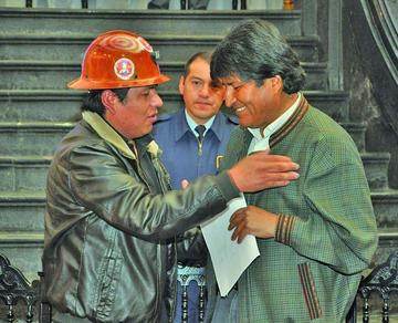 COB apoyará dos reelecciones más del presidente Evo Morales
