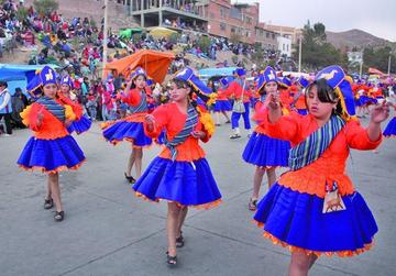 La población puede adquirir espacios para la festividad.