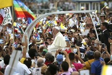 El presidente de Cuba se reúne con el Papa en La Habana