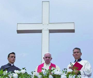 El Papa se despide de Cuba para iniciar visita hoy a Estados Unidos