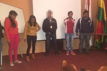 Autora confesa de sustracción de bebé es presentada junto con sus cómplices