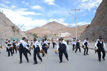 Los bailarines derrocharon alegría a lo largo de la ruta del convite de este sábado. Foto: El Potosí
