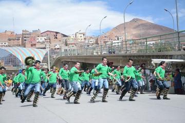 Los bailarines derrocharon alegría a lo largo de la ruta del convite de este sábado. Foto: El Potosí