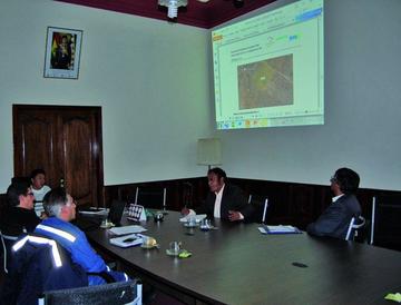 La reunión con funcionarios de ENDE en la Gobernación.