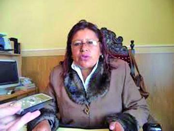 Virginia Vela tiene una orden de aprehensión