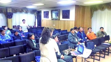 Sensibilizan a funcionarios sanitarios contra la violencia