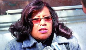 Virginia Vela niega haber sido citada y se defiende