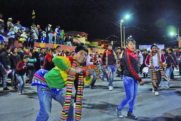 Hoy brillarán  las danzas autóctonas