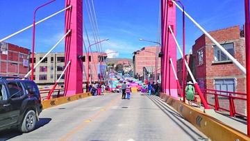 El puente Litoral están entre los proyectos que se analizan.