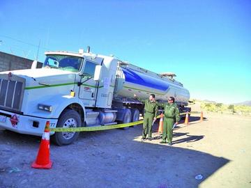 La Policía recupera una cisterna llena de diésel que fue robada en Chile