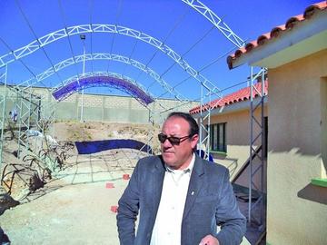 Construyen pequeño parque en la cárcel