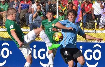 Alejandro Chumacero y Mathías Corujo durante el partido.