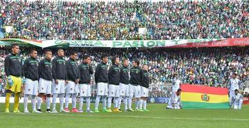 El combinado nacional antes del inicio del partido.