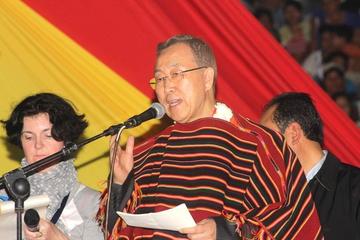 Ban Ki-moon saluda con un "Patria o Muerte" a su llega a Cochabamba 