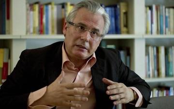 Garzón solicita a Chile abrir el diálogo con Bolivia sobre el mar