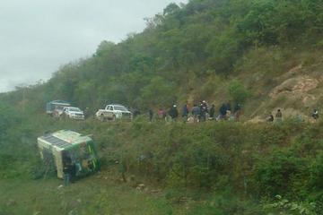 El accidente dejó un saldo de dos muertos y más de 20 heridos. Foto: Radio Suprema