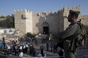 Siguen los ataques en Israel en medio del despliegue de tropas