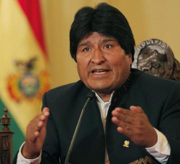 Niegan crisis y aseguran la cancelación de bonos
