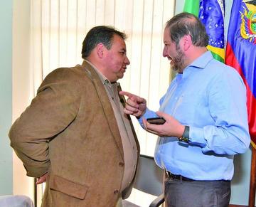 Los dirigentes de la federación Marco Ortega y Walter Zuleta.