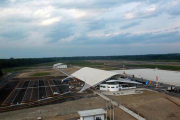 Cuestionan aeropuerto para región cocalera de Chimoré