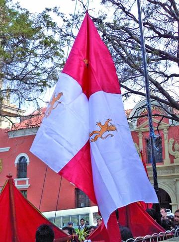 Se instituye el Himno a la Bandera Potosina
