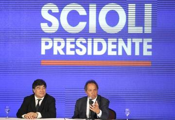 Scioli gana por 2 puntos a Macri y habrá balotaje