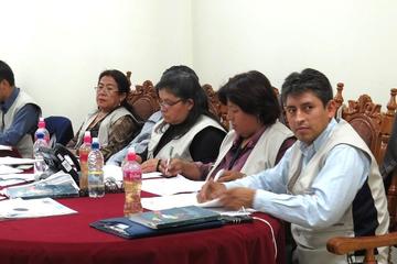 Vocales suspendidos del TDE Chuquisaca asumen su defensa y presentan sus descargos al TSE 